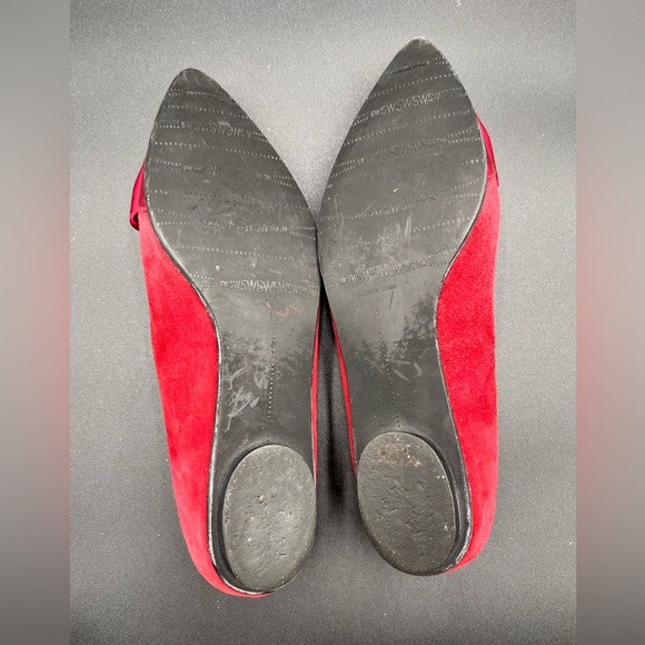 Stuart Weitzman Ballet Flats Womens 7M Ruby Red Suede Pointed Toe Bow Shoe - Picture 9 of 10